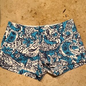 Lilly Pulitzer Blue and White Patterned Women Shorts